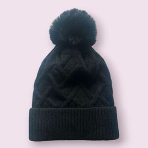 Nicole Marciano POM black hat insulated NWT